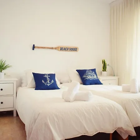 Apartamento Luminoso De 3 A Pie De Playa En *