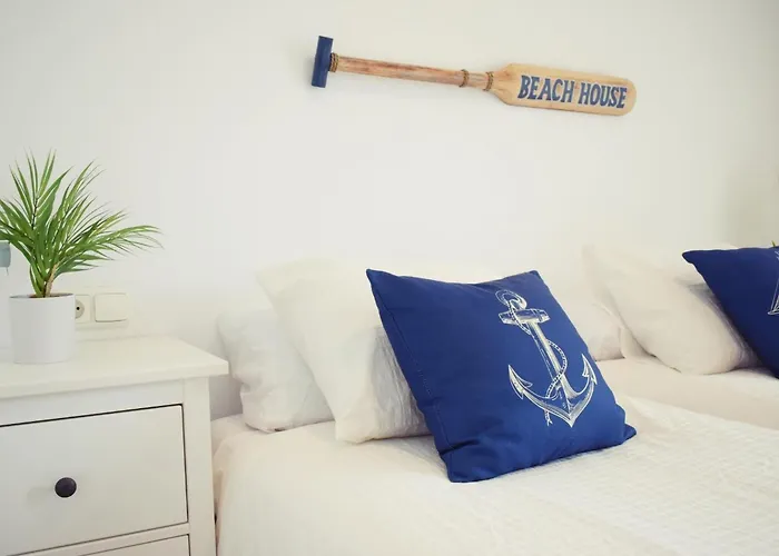 Apartamento Luminoso De 3 A Pie De Playa En *