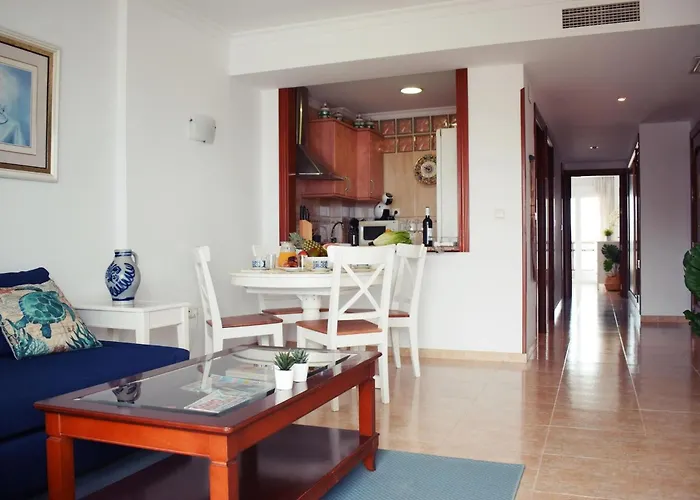 Luminoso De 3 A Pie De Playa En Apartamento *