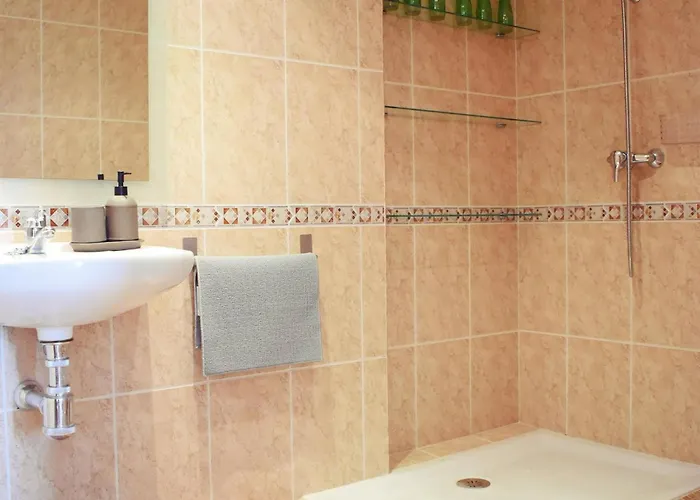 Luminoso De 3 A Pie De Playa En Lägenhet