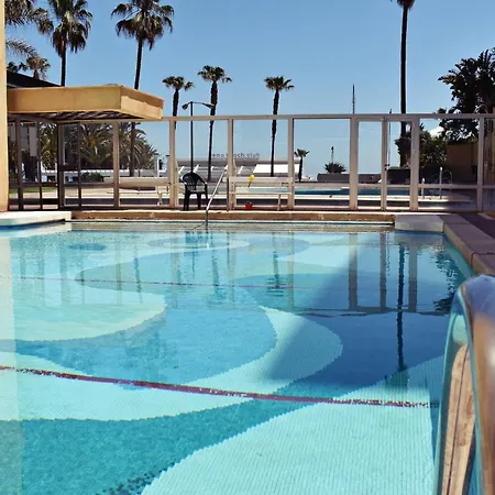 Luminoso De 3 A Pie De Playa En * Torremolinos