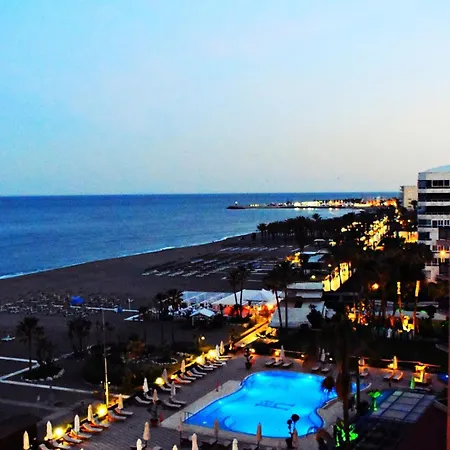 Luminoso De 3 A Pie De Playa En